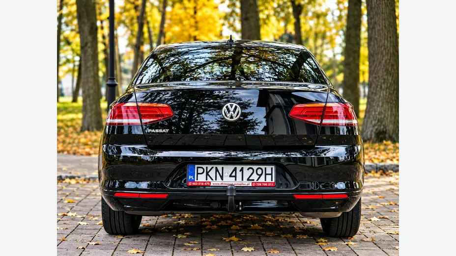 VOLKSWAGEN Passat -