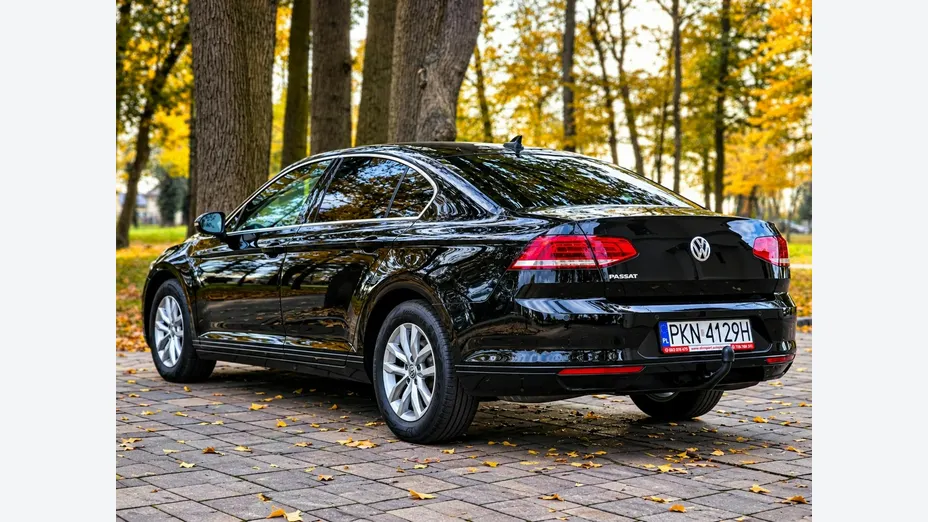 VOLKSWAGEN Passat -