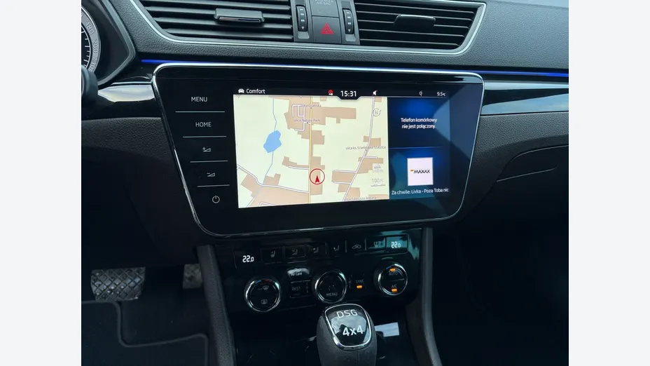 SKODA Superb -