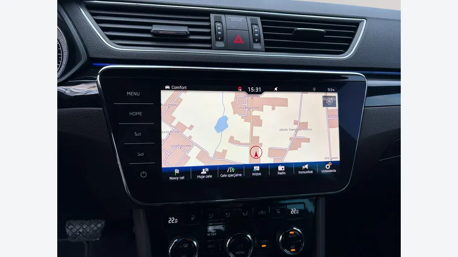 SKODA Superb -