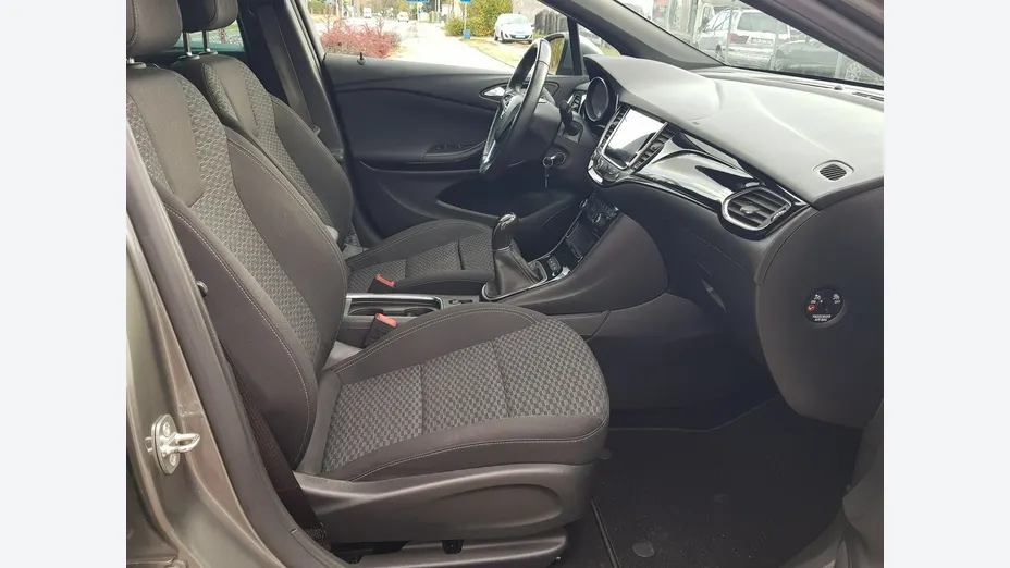 OPEL Astra -