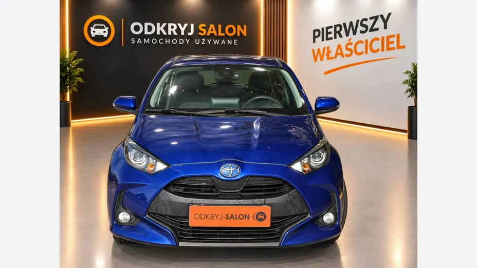 TOYOTA Yaris -