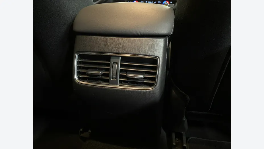 MAZDA 6 -