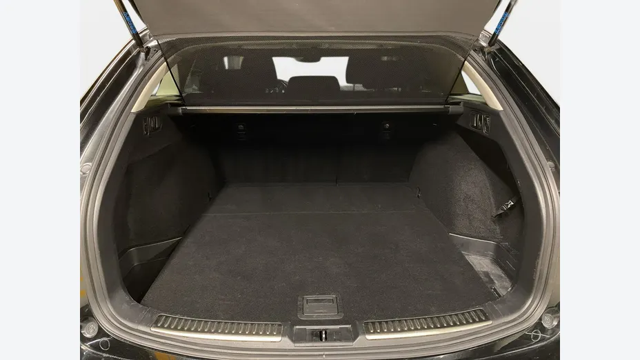 MAZDA 6 -