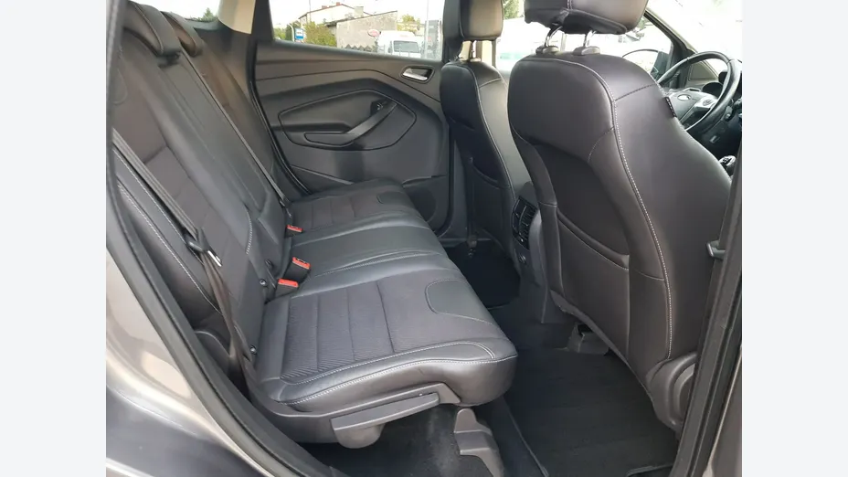 FORD Kuga -