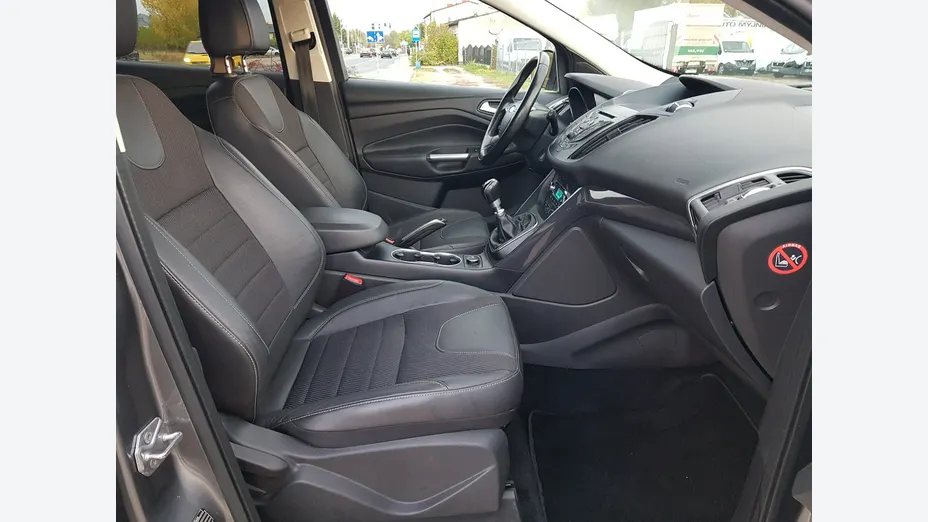 FORD Kuga -