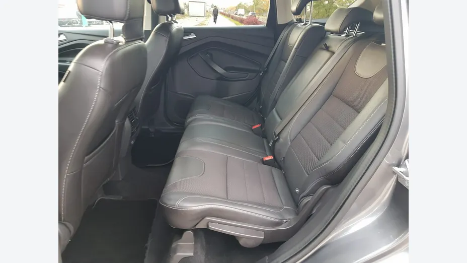 FORD Kuga -