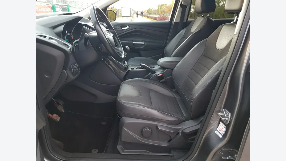 FORD Kuga -