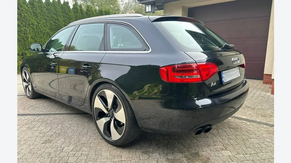 AUDI A4 Avant -