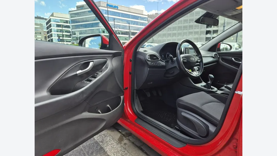 HYUNDAI i30 -