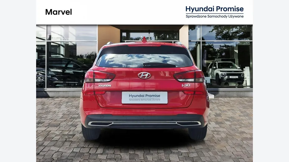 HYUNDAI i30 -