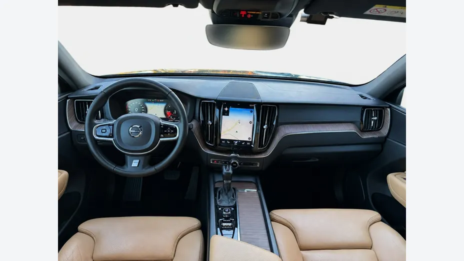 VOLVO XC60 -