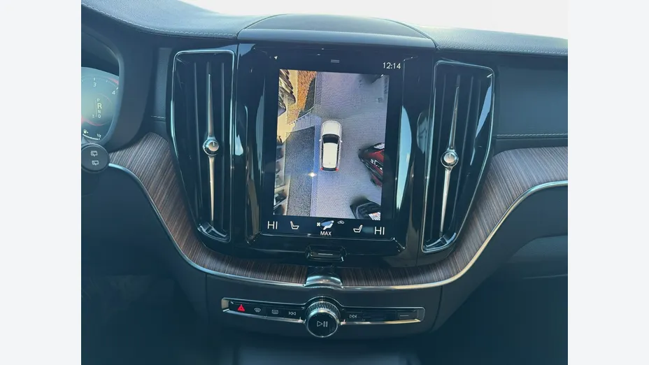 VOLVO XC60 -