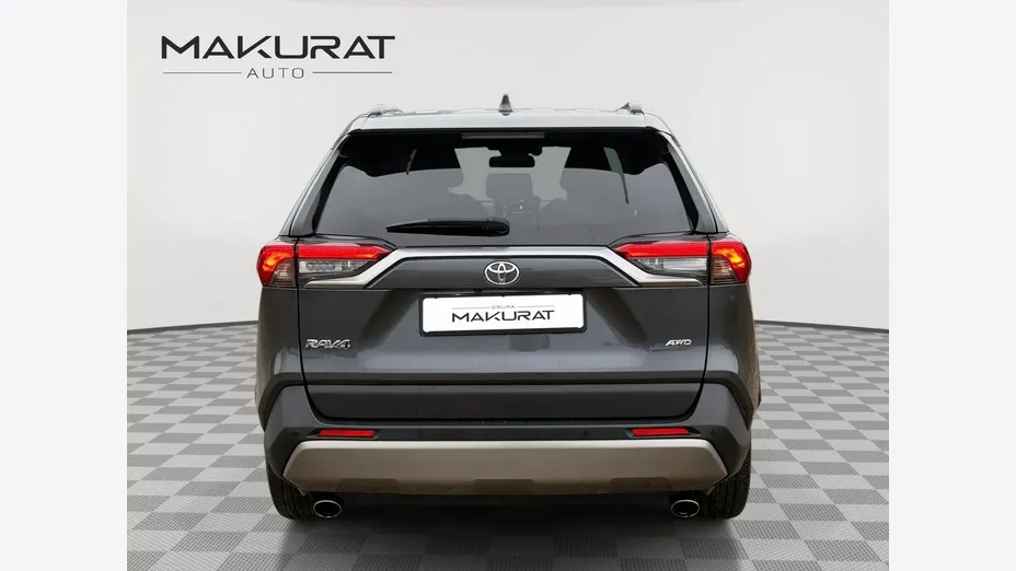TOYOTA RAV4 -