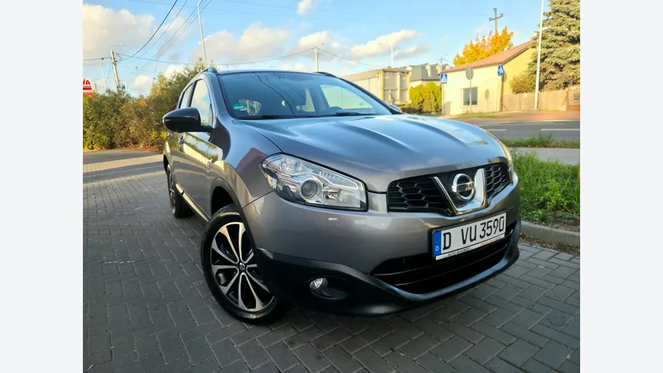 NISSAN Qashqai -