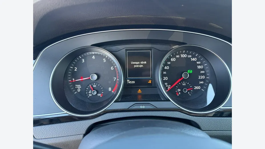 VOLKSWAGEN Passat -