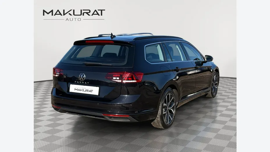 VOLKSWAGEN Passat -