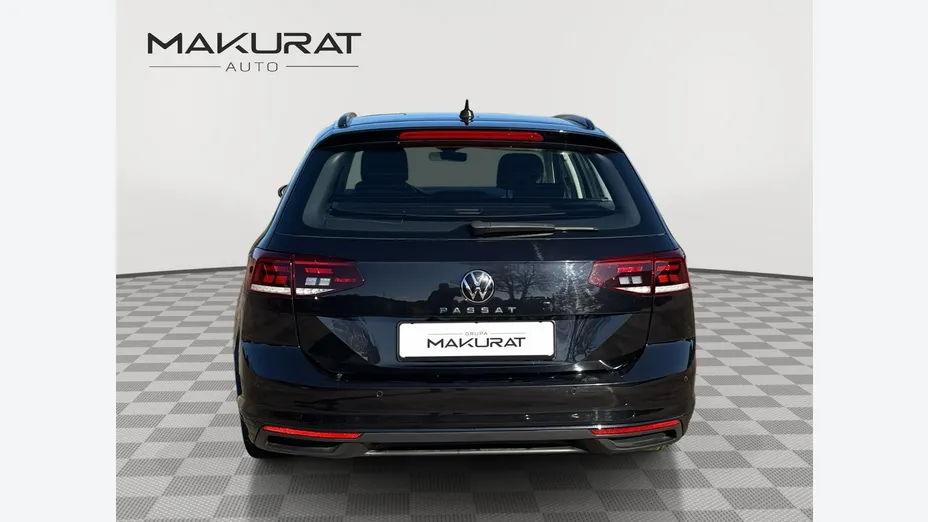 VOLKSWAGEN Passat -