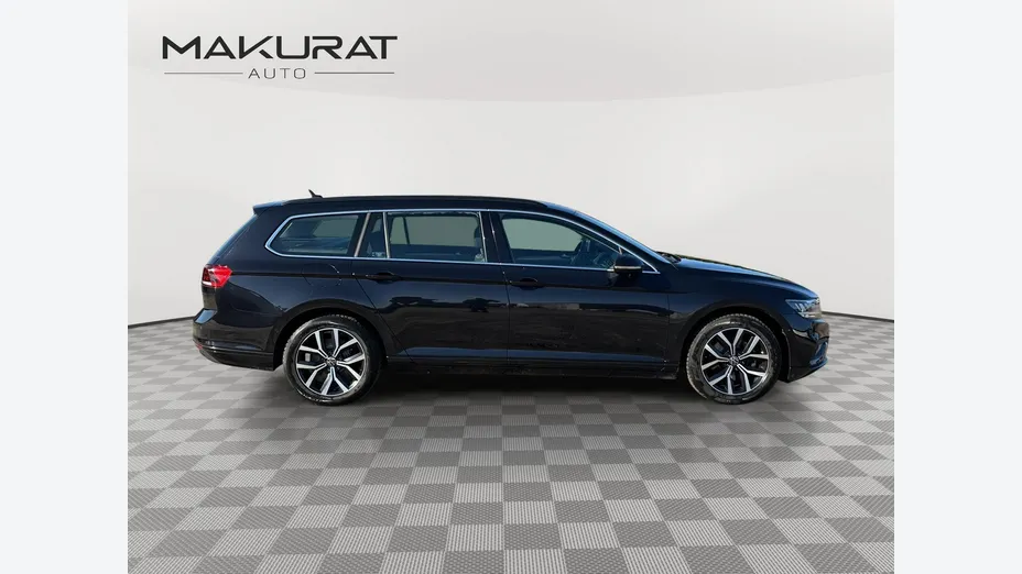 VOLKSWAGEN Passat -