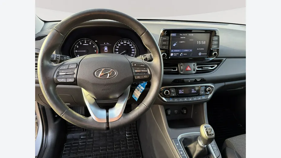 HYUNDAI i30 -