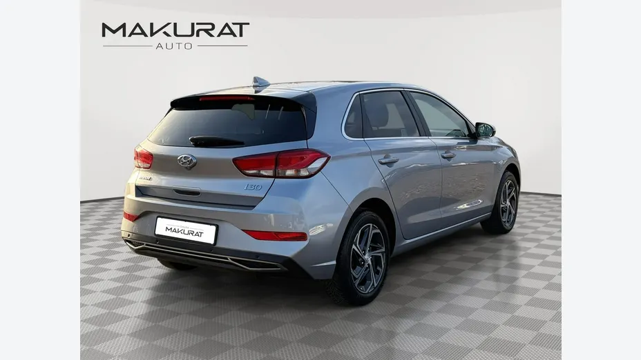 HYUNDAI i30 -