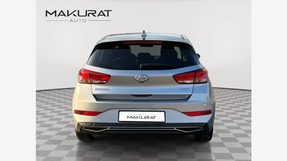 HYUNDAI i30 -