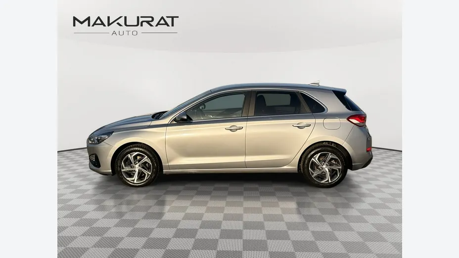 HYUNDAI i30 -