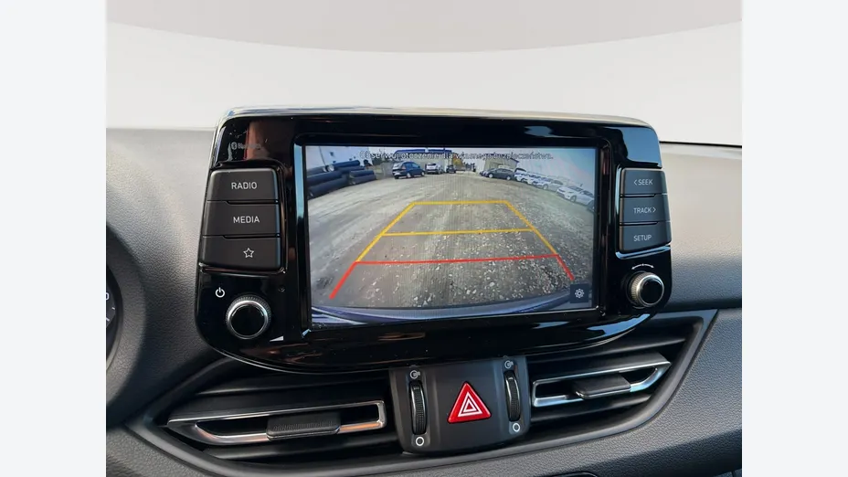 HYUNDAI i30 -