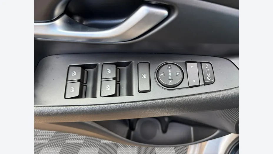 HYUNDAI i30 -