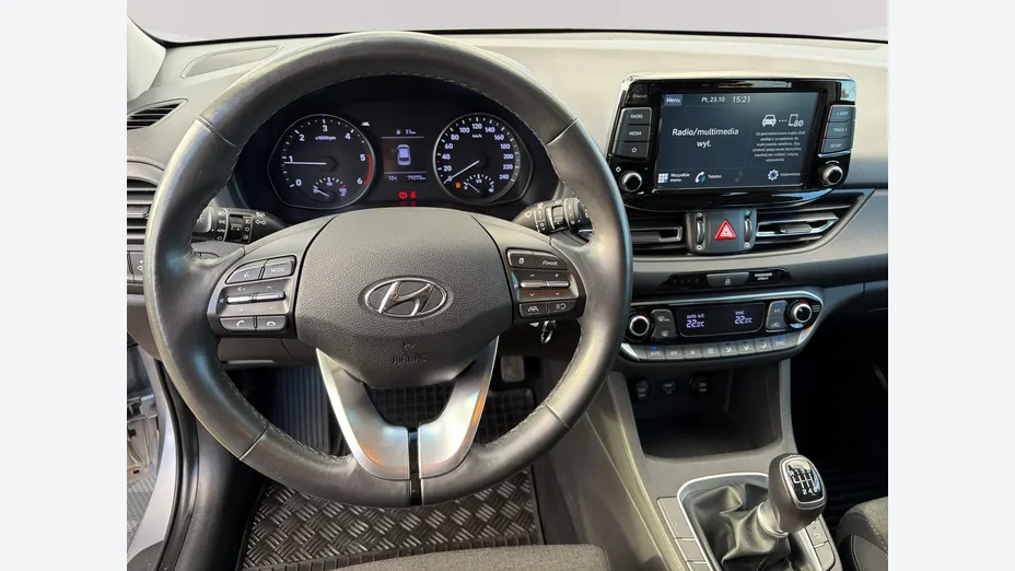 HYUNDAI i30 -