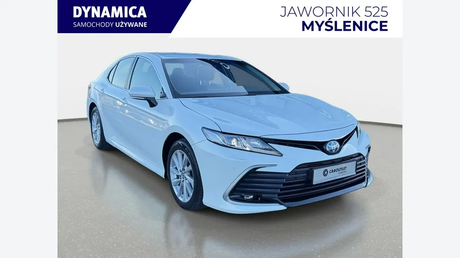 TOYOTA Camry -