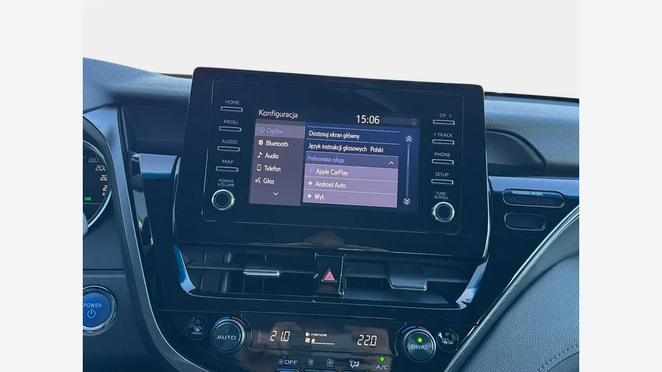 TOYOTA Camry -