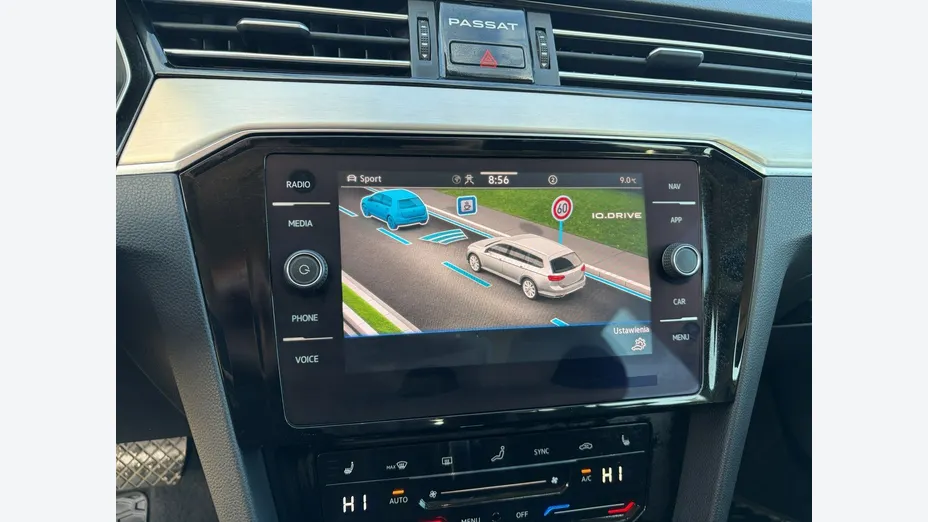 VOLKSWAGEN Passat -
