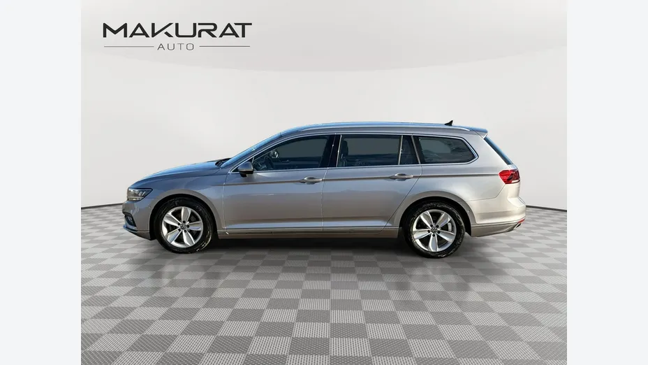 VOLKSWAGEN Passat -