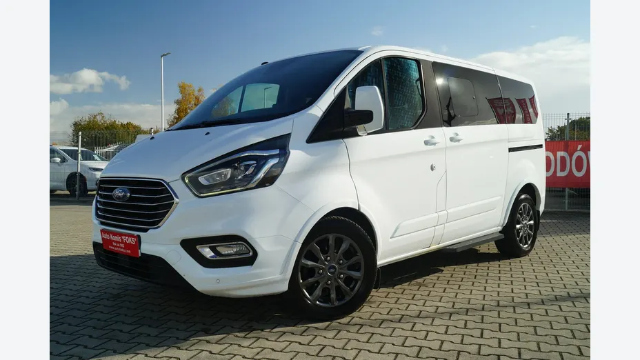 FORD Tourneo Custom -