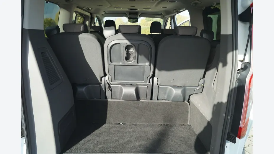 FORD Tourneo Custom -