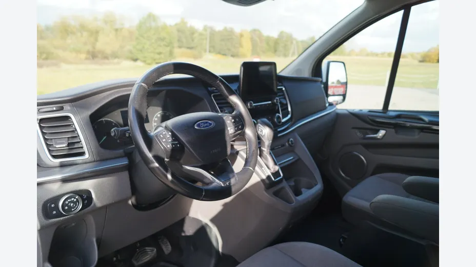 FORD Tourneo Custom -