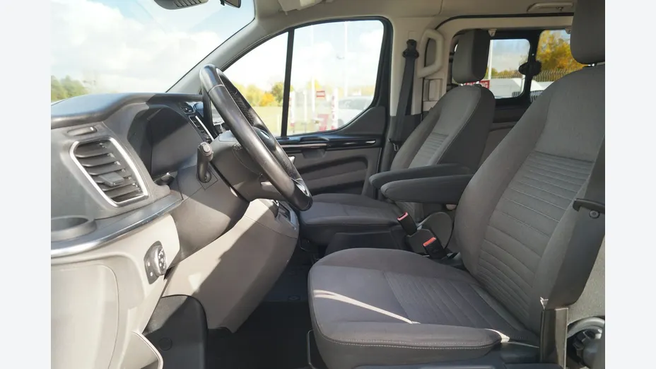 FORD Tourneo Custom -