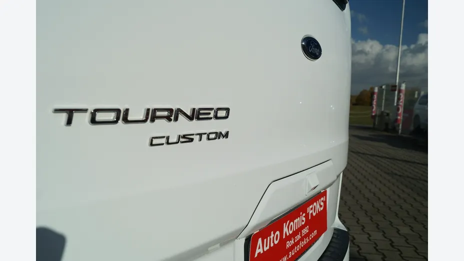 FORD Tourneo Custom -