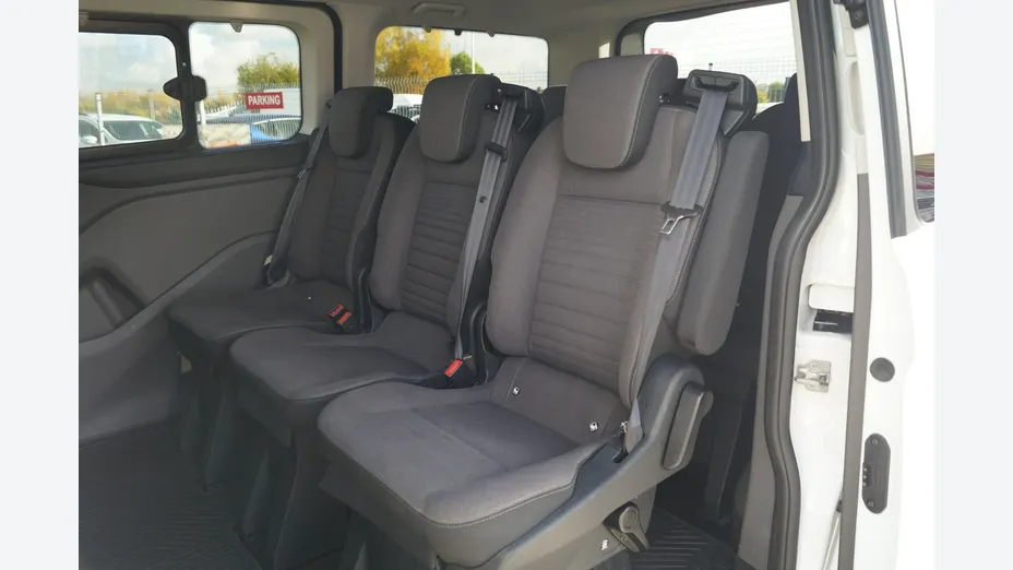 FORD Tourneo Custom -