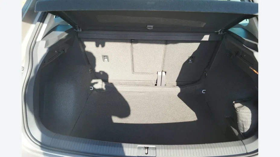 VOLKSWAGEN Tiguan -