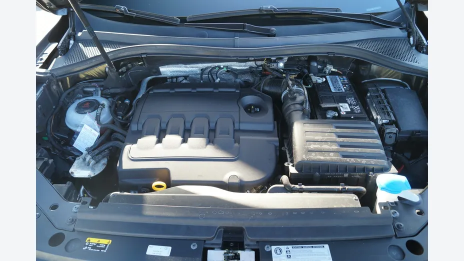 VOLKSWAGEN Tiguan -