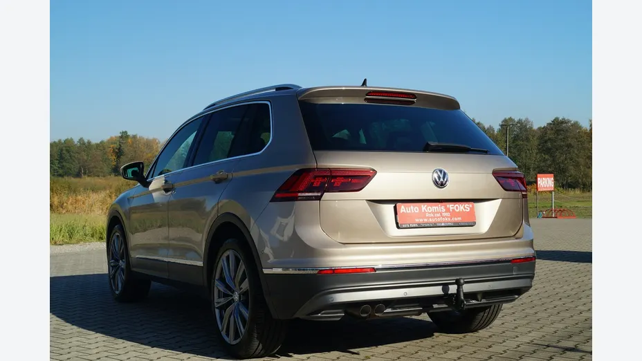 VOLKSWAGEN Tiguan -