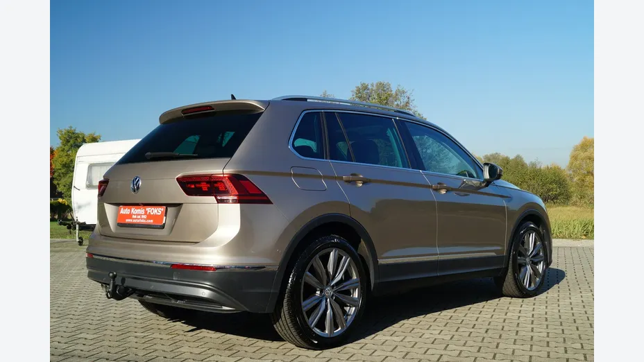 VOLKSWAGEN Tiguan -