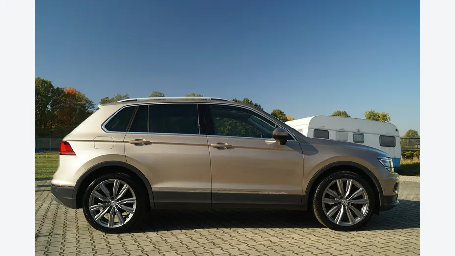 VOLKSWAGEN Tiguan -