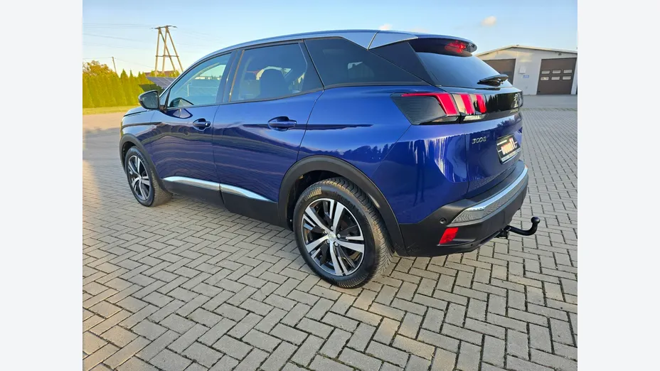 PEUGEOT 3008 -