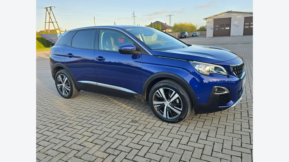 PEUGEOT 3008 -