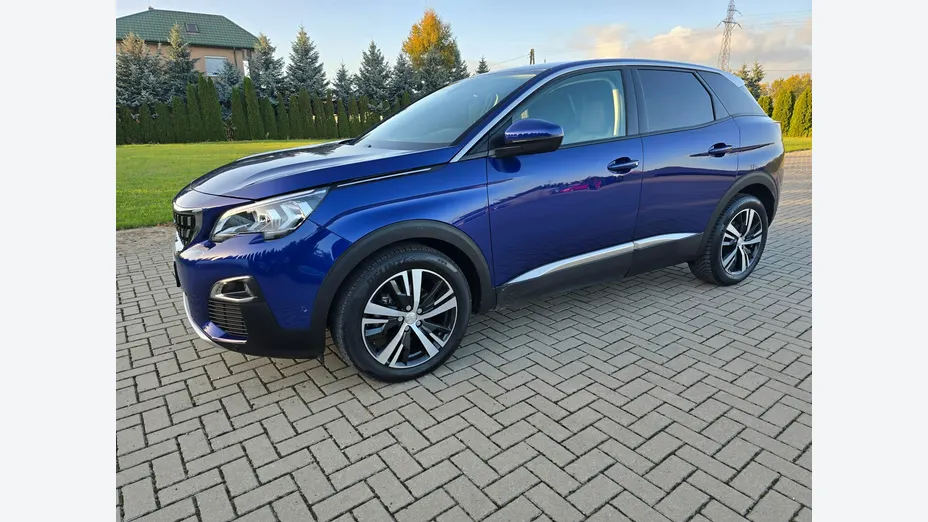 PEUGEOT 3008 -