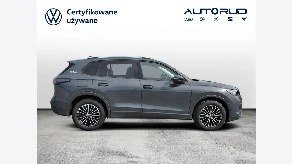 VOLKSWAGEN Tiguan -