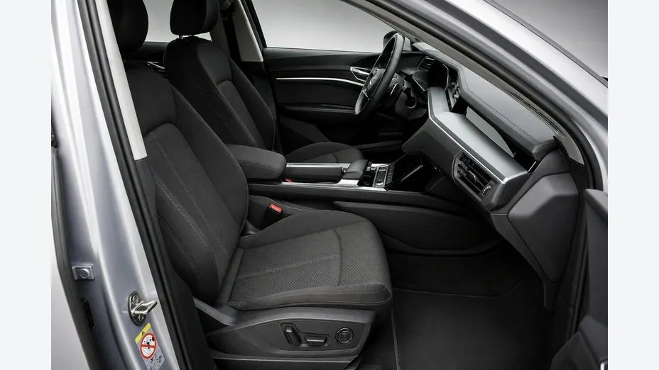 AUDI e-tron -